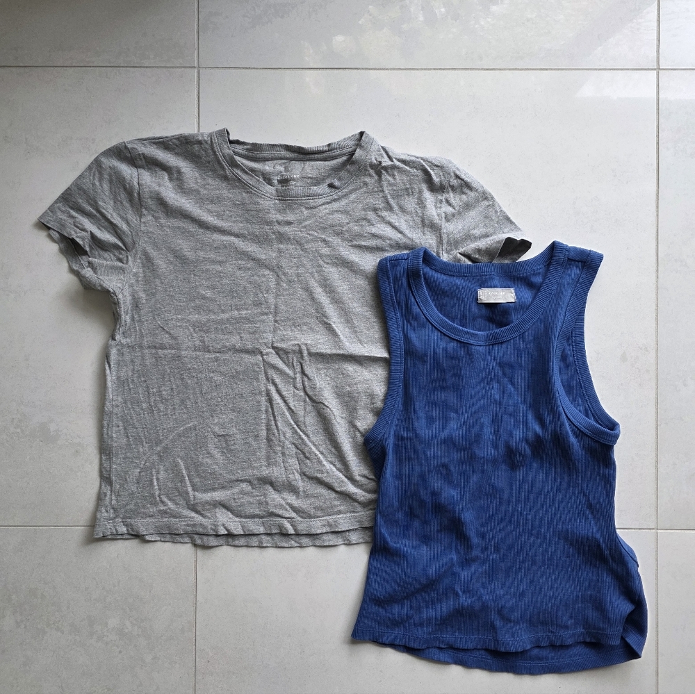2-4-1 Everlane Organic Cotton Tops Size Small